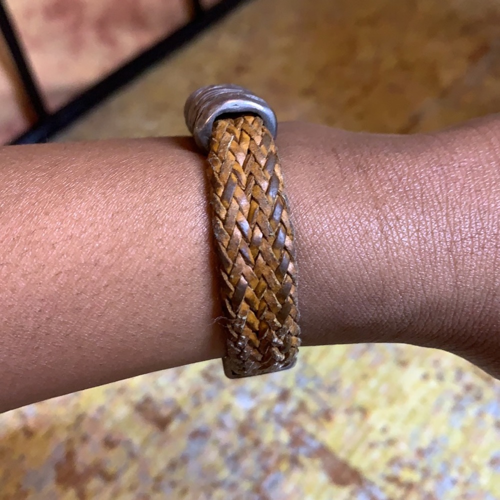 Braided Leather and Silver bracelet - Picture 2 of 5